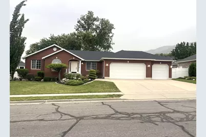 356 W Sunset Cir, Centerville, UT 84014 - Photo 1