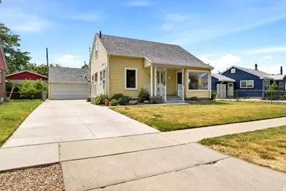 825 N Oakley St W, Salt Lake City, UT 84116 - Photo 1