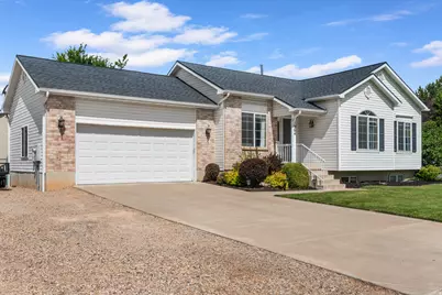 1964 S Dahl Ln, Syracuse, UT 84075 - Photo 1