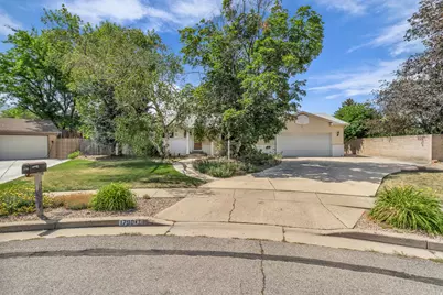 1700 E Calann Dr, Cottonwood Heights, UT 84121 - Photo 1