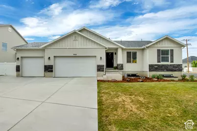 946 S 650 W, Farmington, UT 84025 - Photo 1