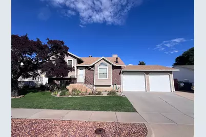 642 N 1420 W, Clinton, UT 84015 - Photo 1