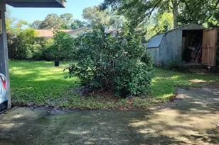 6128 N Lindholm Dr, Mobile, AL 36693 - Photo 8