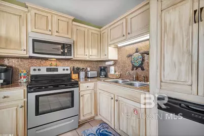 620 W Beach Boulevard #17A, Gulf Shores, AL 36542 - Photo 8