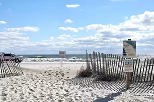 1129 W Beach Blvd, Gulf Shores, AL 36542 - Photo 24