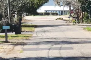 54 Nichols Ave, Fairhope, AL 36532 - Photo 4