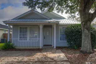 706 N Crystal Wells Ct, Fairhope, AL 36532 - Photo 2
