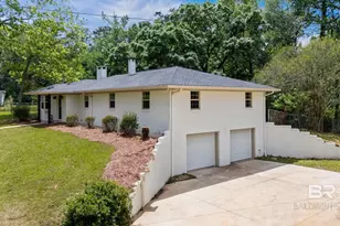 211 N Dobson Ave, Bay Minette, AL 36507 - Photo 2