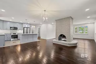 211 N Dobson Ave, Bay Minette, AL 36507 - Photo 4