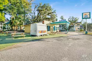 369 S Mobile St, Fairhope, AL 36532 - Photo 4