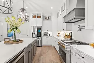 2 Lafayette Dr, Fairhope, AL 36532 - Photo 4