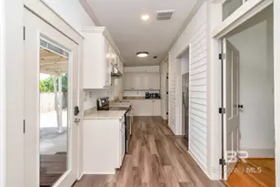 605 St Francis St, Mobile, AL 36602 - Photo 12