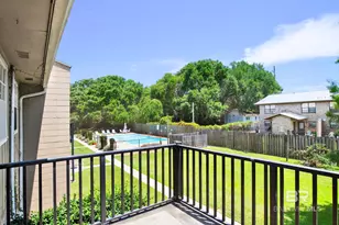 125 E 22nd Ave, Gulf Shores, AL 36542 - Photo 8