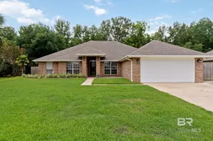 157 Pemberton Loop, Fairhope, AL 36532 - Photo 2