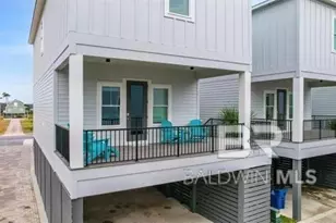 115 W 10th St, Gulf Shores, AL 36542 - Photo 2