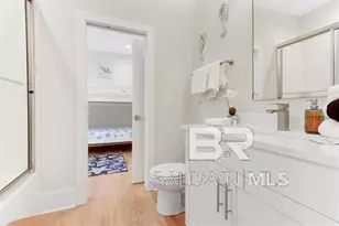 115 W 10th St, Gulf Shores, AL 36542 - Photo 24