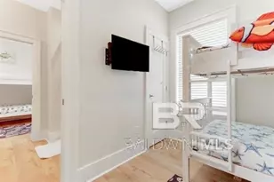 115 W 10th St, Gulf Shores, AL 36542 - Photo 22