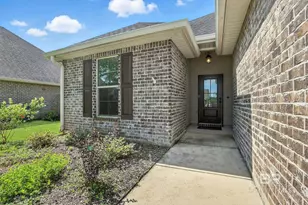 1090 Crown Walk Dr, Foley, AL 36535 - Photo 2