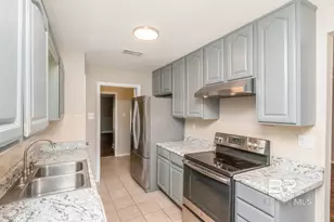 5805 Holly Hill Ct, Mobile, AL 36609 - Photo 4