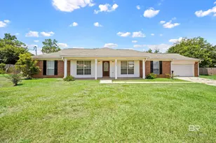 9803 Silverwood Dr, Fairhope, AL 36532 - Photo 2