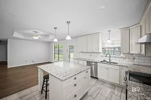 9803 Silverwood Dr, Fairhope, AL 36532 - Photo 4