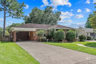 2867 Thornhill Dr, Mobile, AL 36606 - Photo 2
