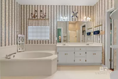 8050 N St Jude Circle, Mobile, AL 36695 - Photo 16