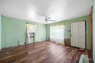 320 E Mango St, Bay Minette, AL 36507 - Photo 6