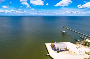 701 Indian Ln, Gulf Shores, AL 36542 - Photo 2