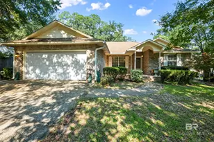 2578 Manuel Dr, Lillian, AL 36549 - Photo 2