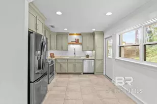 409 Frederick Ave, Fairhope, AL 36532 - Photo 10