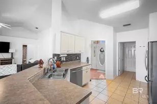 9629 Watkins Dr, Fairhope, AL 36532 - Photo 12