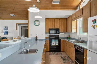 2432 W Beach Boulevard, Gulf Shores, AL 36542 - Photo 12