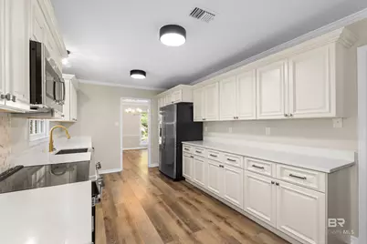 728 Spring Station Road, Mobile, AL 36609 - Photo 8