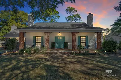 409 Santa Rosa Avenue, Daphne, AL 36526 - Photo 2