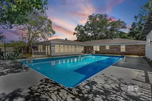 4220 S Spring Valley Dr, Mobile, AL 36693 - Photo 2