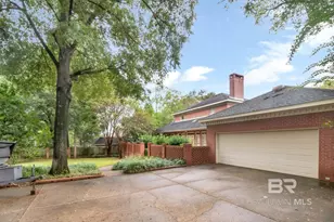 236 E Lakewood Dr, Mobile, AL 36608 - Photo 4