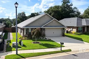 297 Wyatt Ct, Foley, AL 36535 - Photo 2