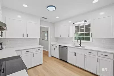 255 Berkley Court, Mobile, AL 36606 - Photo 10