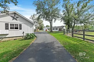 19402 Steadham Ln, Robertsdale, AL 36567 - Photo 1