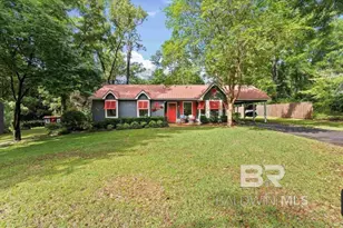 4 Azalea Ct, Fairhope, AL 36532 - Photo 2