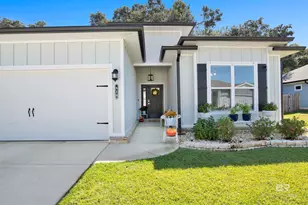 516 Golden Leaf Ave, Fairhope, AL 36532 - Photo 2