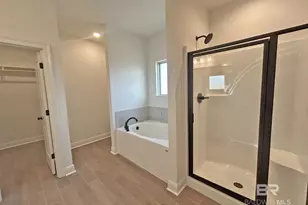 18070 Piney Cir, Foley, AL 36535 - Photo 10