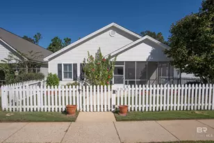 952 Edwards Ave, Fairhope, AL 36532 - Photo 1