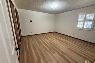 22022 Nelson St, Robertsdale, AL 36567 - Photo 6