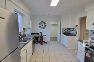 573 Ridgewood Dr, Daphne, AL 36526 - Photo 6