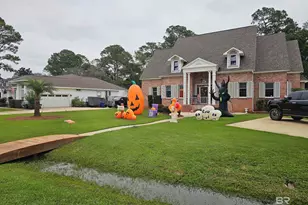 701 Wedgewood Dr, Gulf Shores, AL 36542 - Photo 2