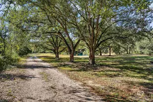 22506 Doc McDuffie Rd, Foley, AL 36535 - Photo 2