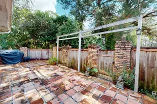 3901 S Berwyn Dr, Mobile, AL 36608 - Photo 2