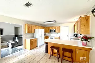 138 Eagle's Loop, Robertsdale, AL 36567 - Photo 4